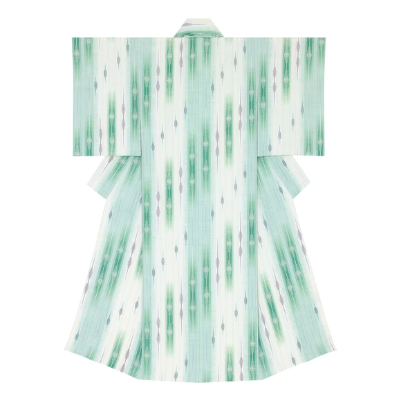 Kimono of tsumugi with kasuri. “Rain in the fresh green season”