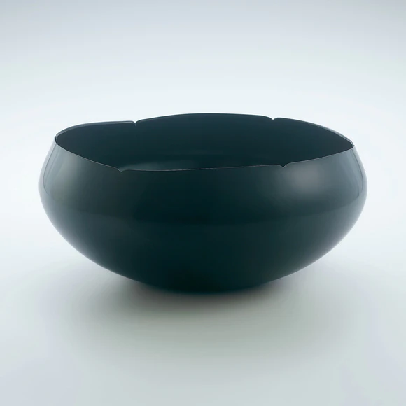 Bowl of maple wood.