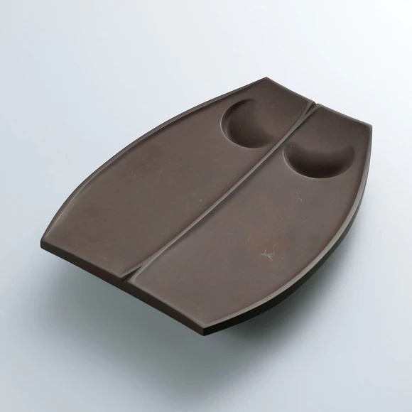 Double pond inkstone.
