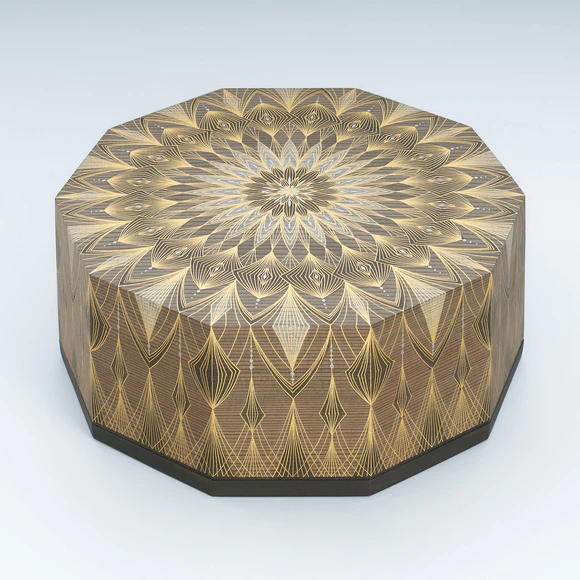 截金工芸品 截金（きりかね）」は小さく切り取った金箔で模様を描く装飾技術