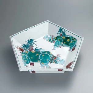 中国美術　赤絵角皿　9枚　トヒコカ　東さ7-0713☆2F 角皿 Related Artists & Artworks｜Gallery Japan