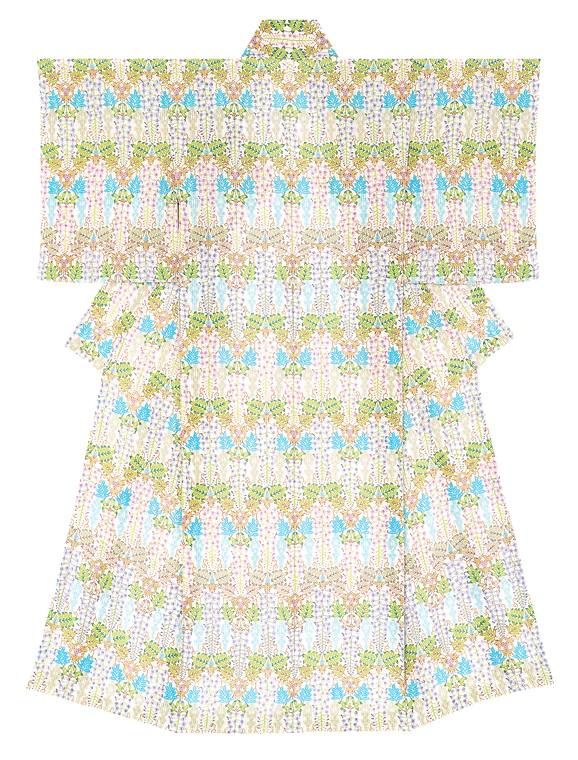 photo Kimono with Design in Stencil Resist Picture Dyeing “Silky Wisteria Blooming Closely”