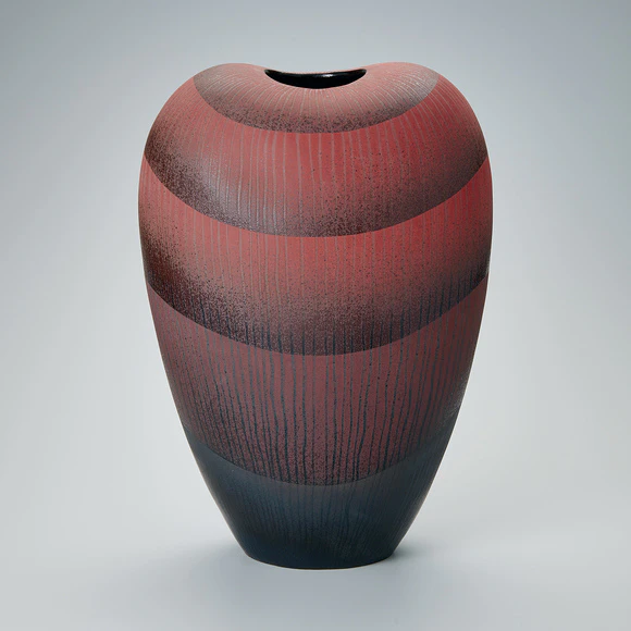 Flower Vessel with Color Painting and Line Decoration
