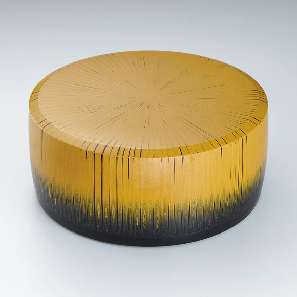 Box for storing sencha tea ceremony utensils with design in kinma. “Flower of fire”