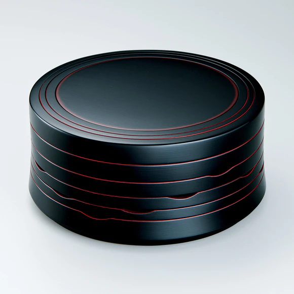 Covered food vessel made by bending work. “Sunshine filtering through foliage”