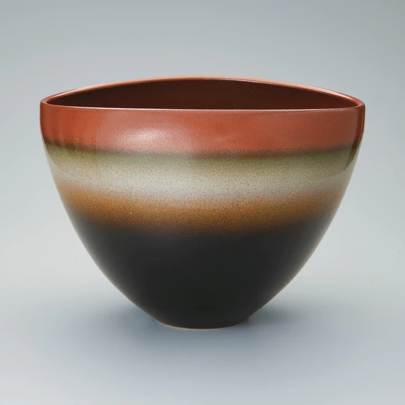 Bowl with iron glaze.