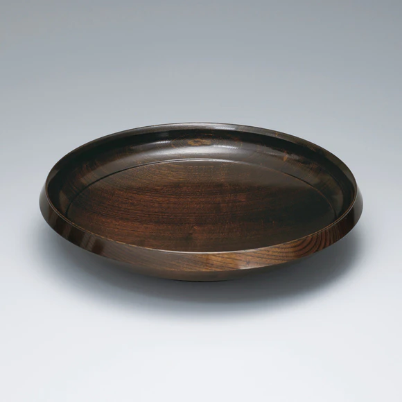 Plate of zelkova wood.