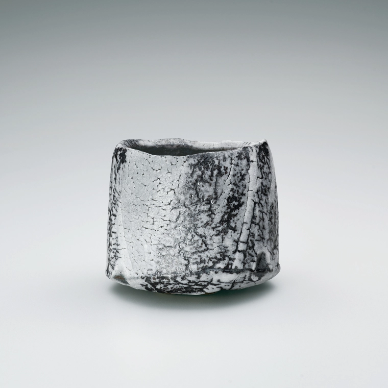 photo Shino tea bowl.