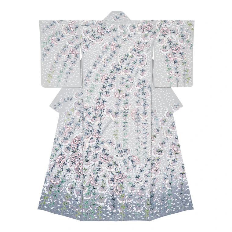 photo Formal kimono with design in yūzen dyeing. “Moonlit night”