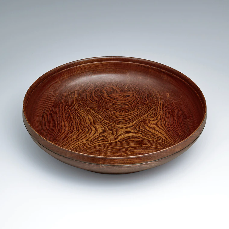 photo Bowl of zelkova wood finished in wiped urushi.