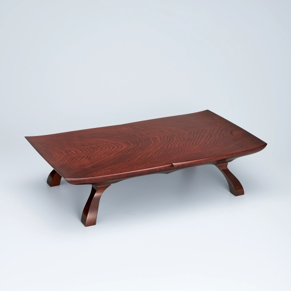 Decoration stand of castor aralia wood finished in wiped urushi. “Flying wings”
