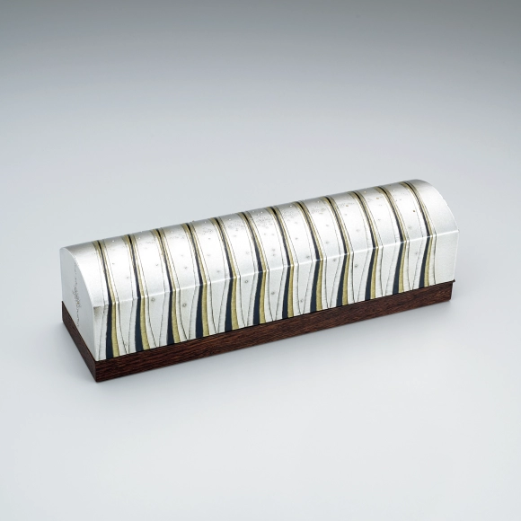 Silver rectangular tebako. “Perpetuity”