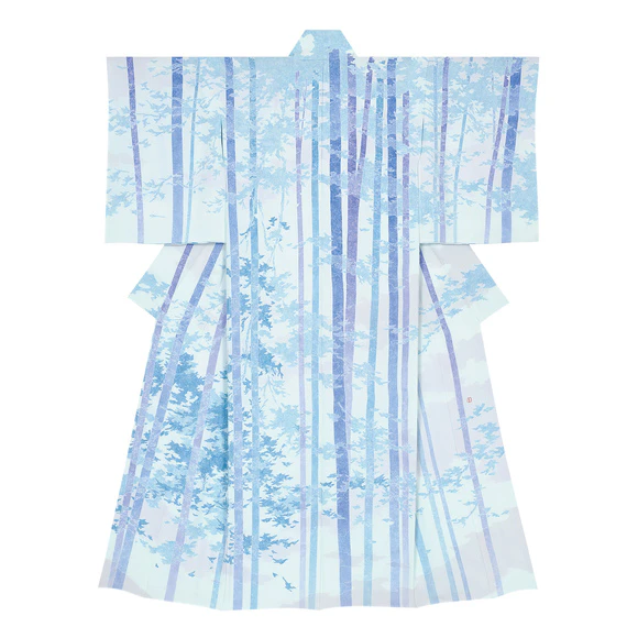 Formal kimono with design in yūzen dyeing. “Predawn”