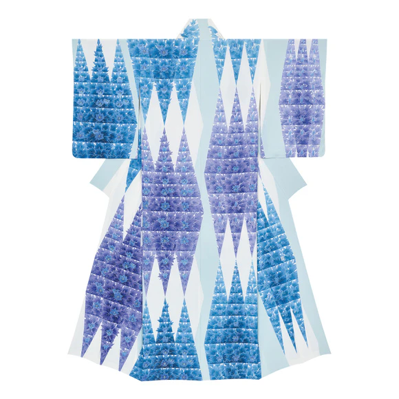 Formal kimono with design in yūzen dyeing. “Grow up roating”