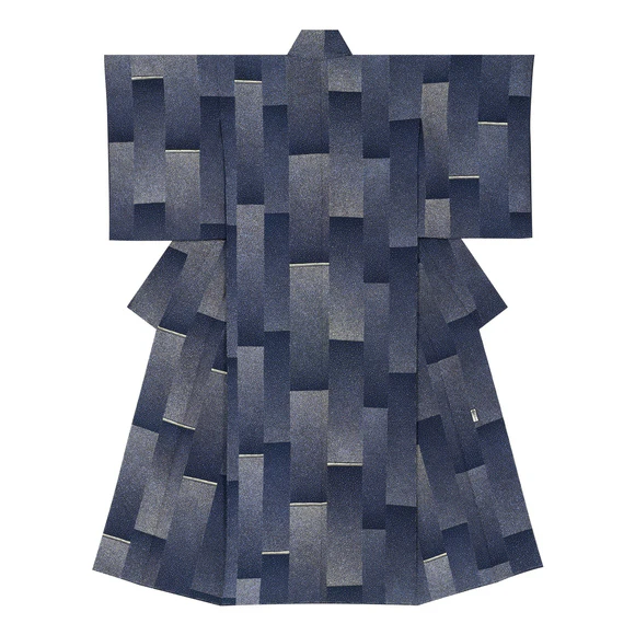 Formal kimono with design in yūzen dyeing. “Bright moon night”