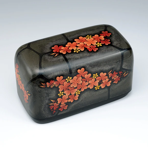 送料無料 輪島塗 松本昌夫 秀逸作 『朱塗り 長手重』 共箱 二段重箱 茶道具 乾漆蒟醬箱「野原」(松本 法子)｜ギャラリージャパン