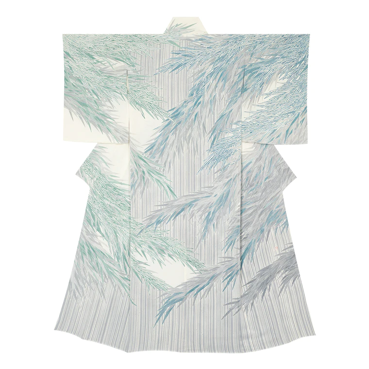 photo Formal kimono with design in yuzen dyeing “Spring haze”