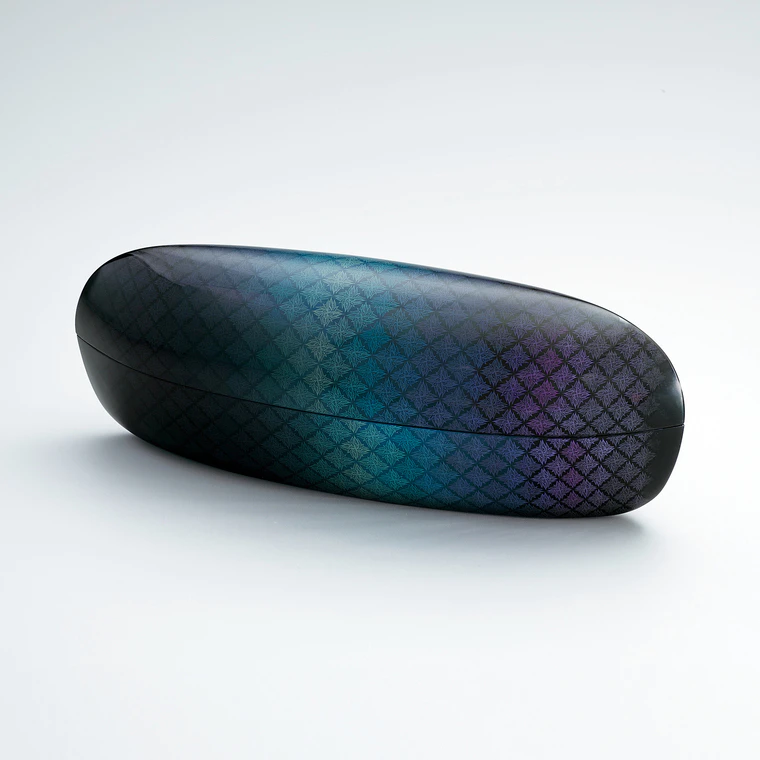 photo Kanshitsu box with design of violet blue rain in kinma