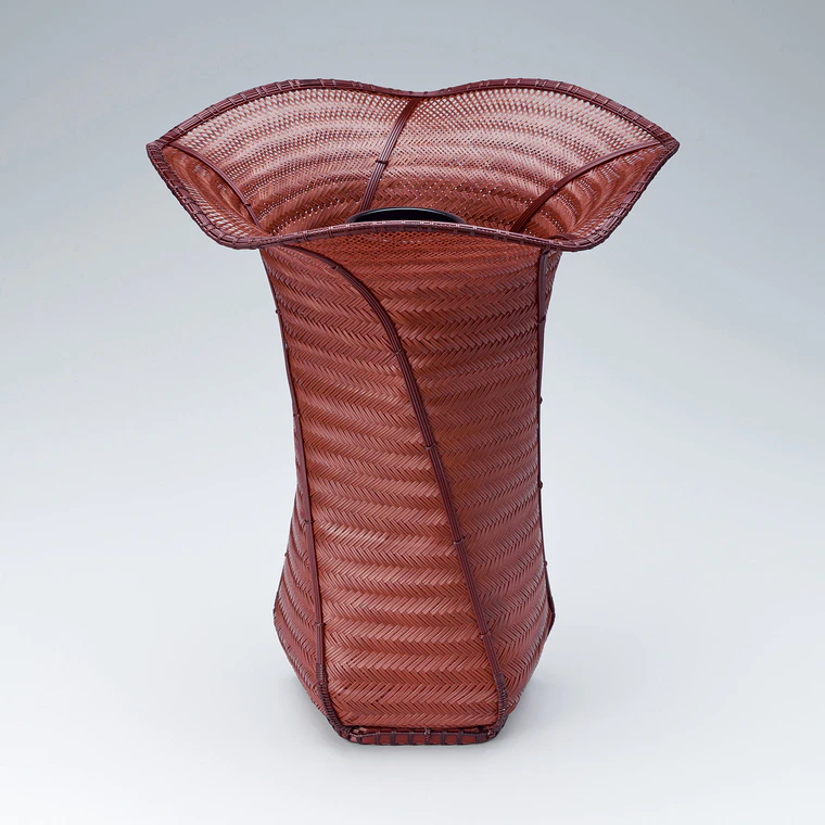 photo Flower basket in sukasi-ajiro weave “Beginning to blossom”