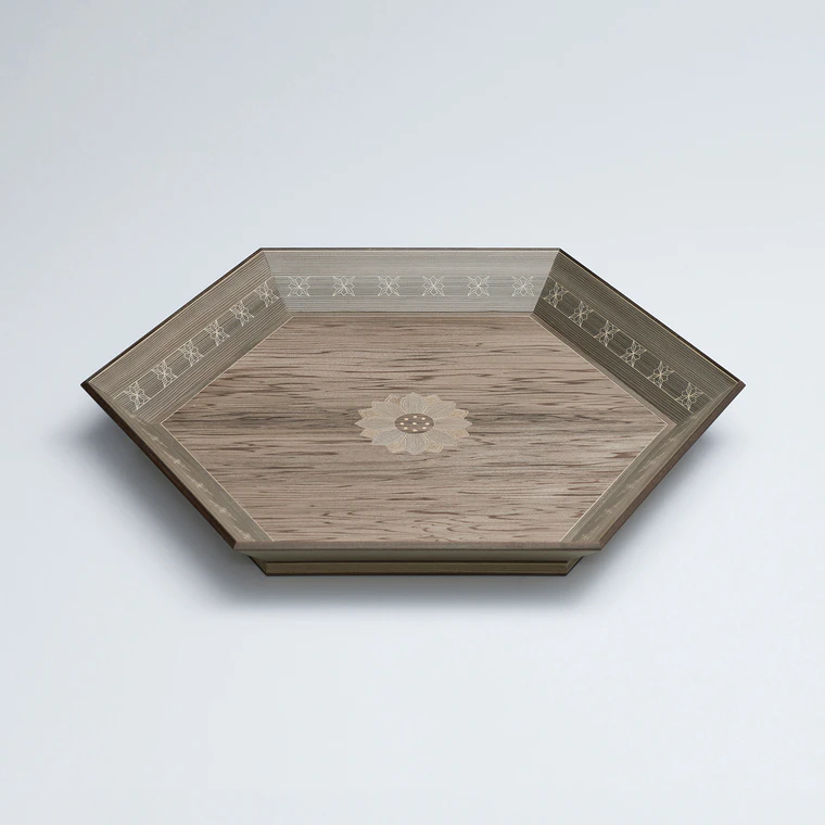 photo Kobon tray for incense utensils made of jindai cedar wood with flower design in inlay