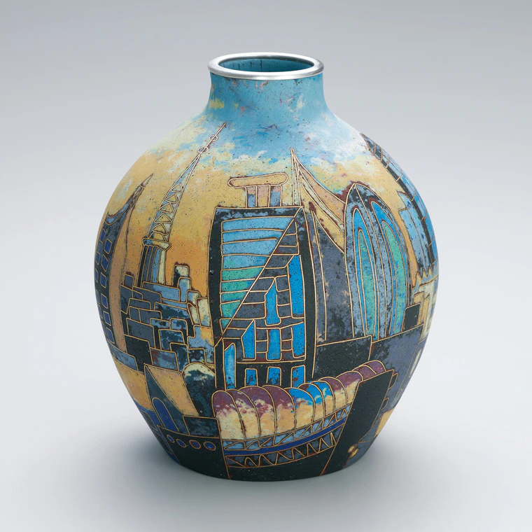 photo Opaque cloisonne jar “Brilliance”
