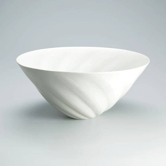Bowl with glaze inlay