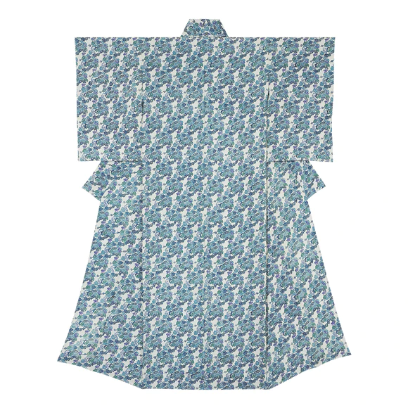Kimono with design in indigo stencil resist dyeing  “Violet”