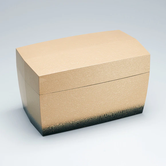 Coffer with design in kinma  “Pure and elegant”
