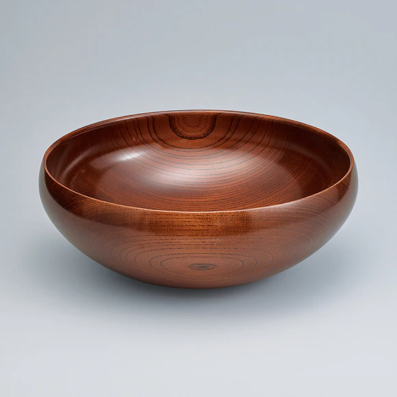 Bowl of zelkova wood finished in wiped urushi