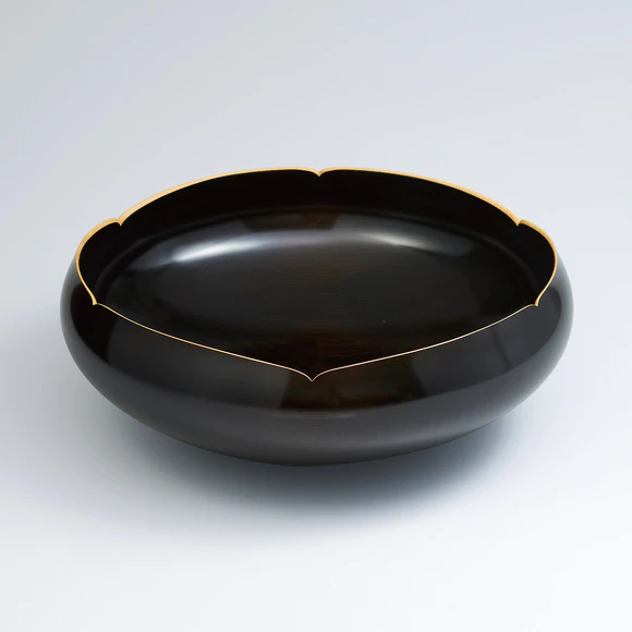 Bowl of Japanese nutmeg-yew wood