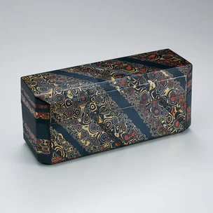 Coffer of gold, silver and copper mokumegane with cutout inlay decoration