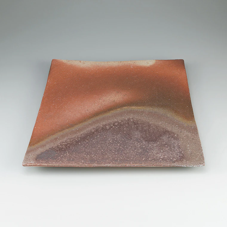 photo Bizen square dish with kiln mutation effect.