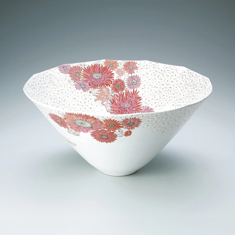 写真：深鉢「春秋草花図」