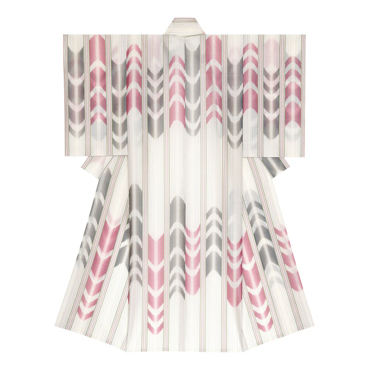 photo Kimono of variegated weave gauze cloth. “Crane in cold winter”