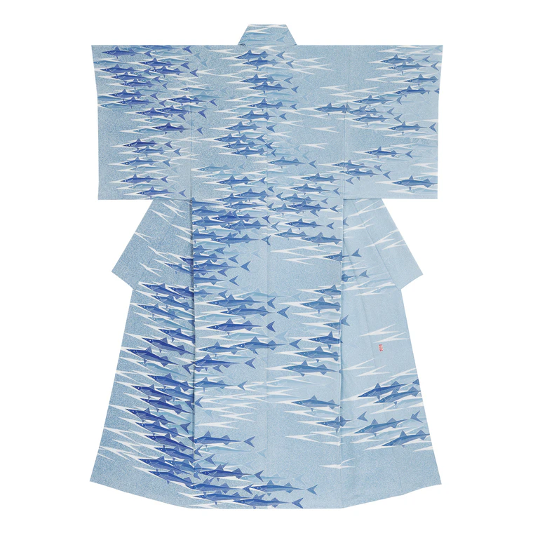 photo Formal kimono with design in yūzen dyeing. “Tide”
