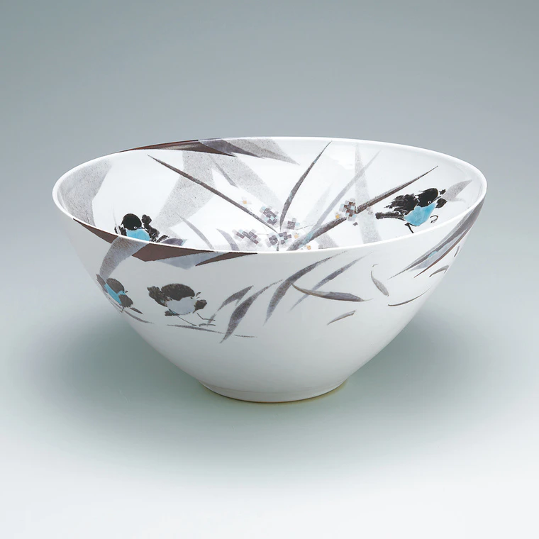 photo Deep bowl with overglaze enamel decoration. “Morning mist”