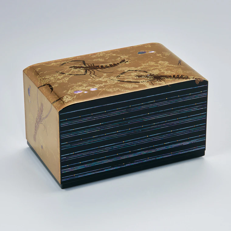 photo Box with design in makie. “Waterside in Noto”