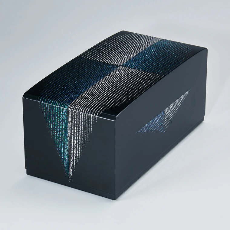 photo Box with design in egg shell, mother-of-pearl inlay and makie. “Mountain stream”