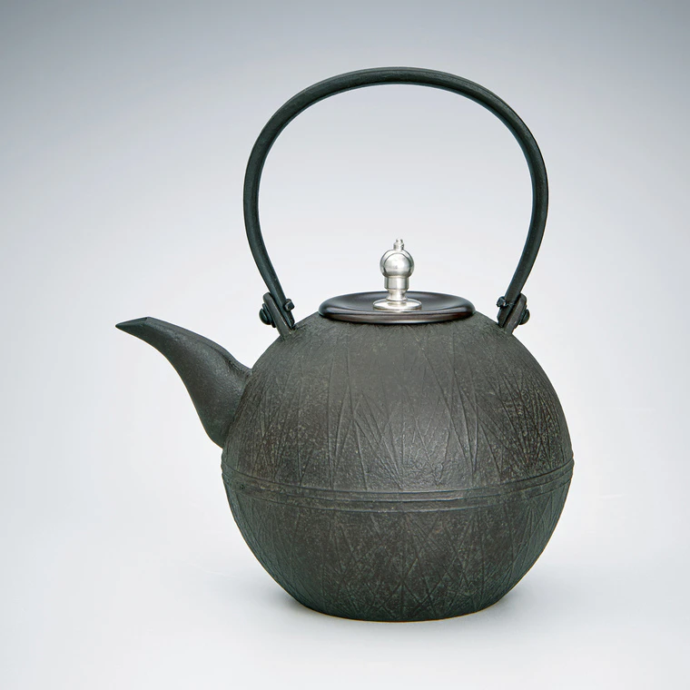 photo Wine ewer. “Temari”
