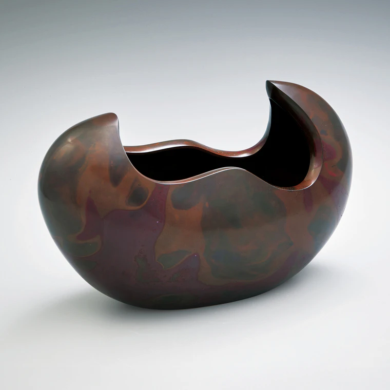 photo Flower vessel of shidō made by casting. “Satoyama -blessing”