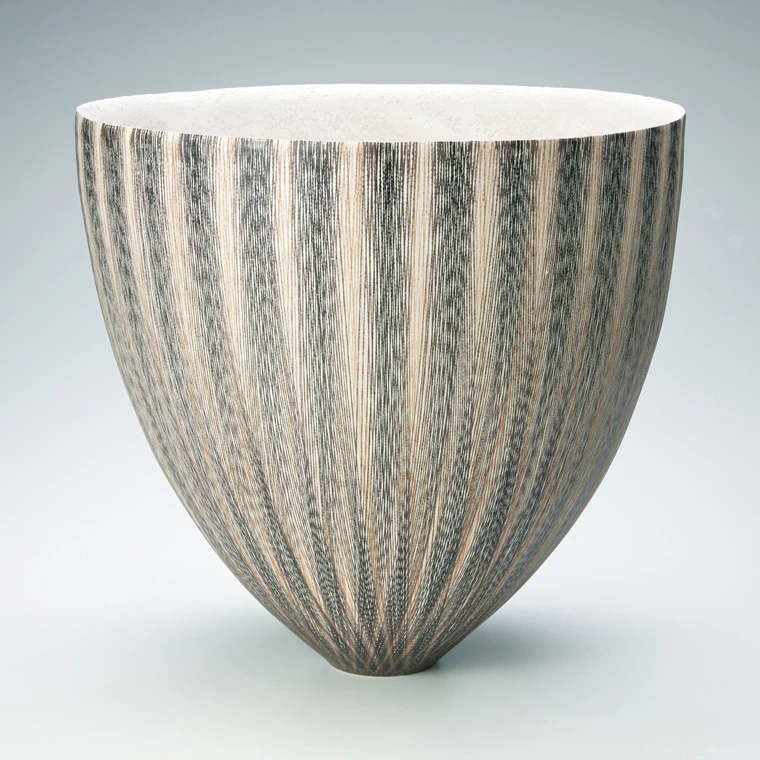 photo Bowl with woven pattern.