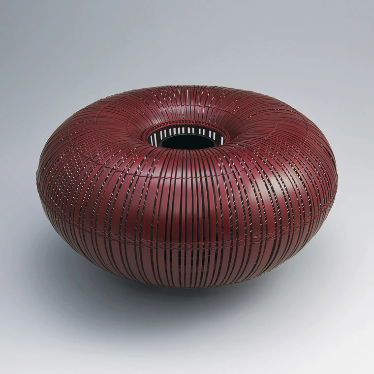 写真：千筋組花籃「華輪」