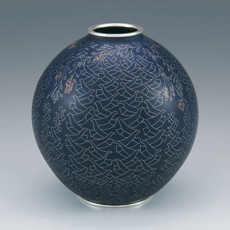 photo Cloisonne flower vessel. “Dance in Aizuri”