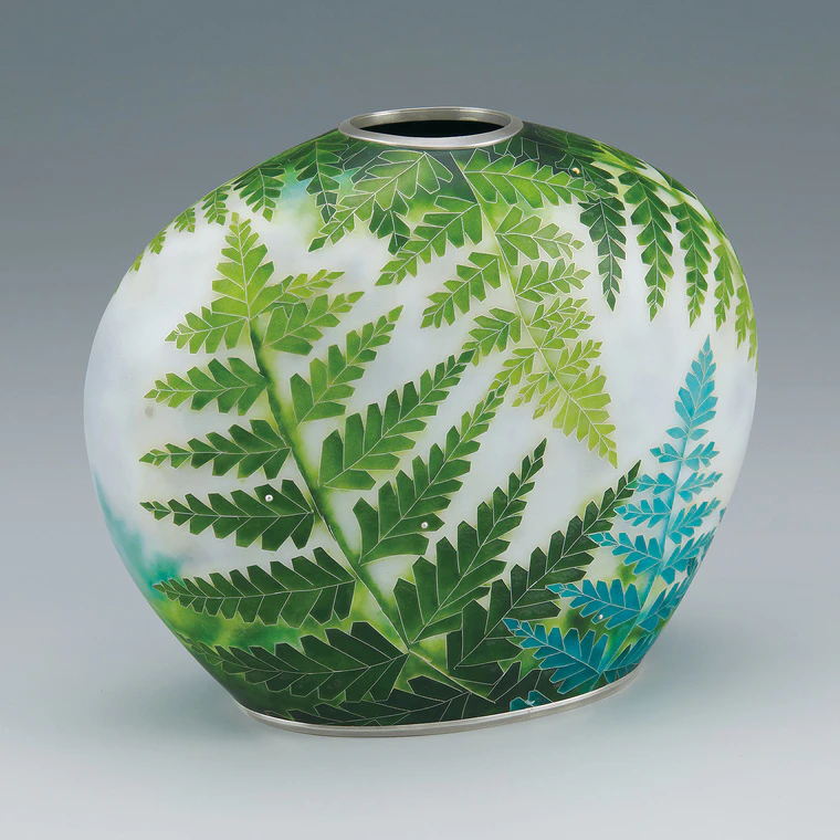 photo Cloisonne flower vessel. “Tsuyuhotaru”