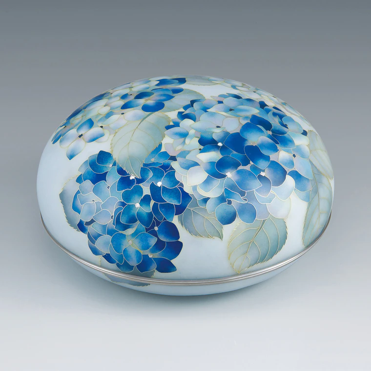 photo Cloisonne covered bowl. “Beautiful lapis lazuli color”