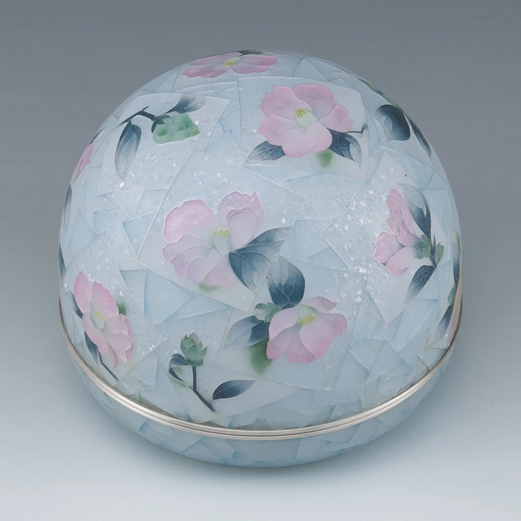 photo Cloisonne covered vessel. “Major cold”