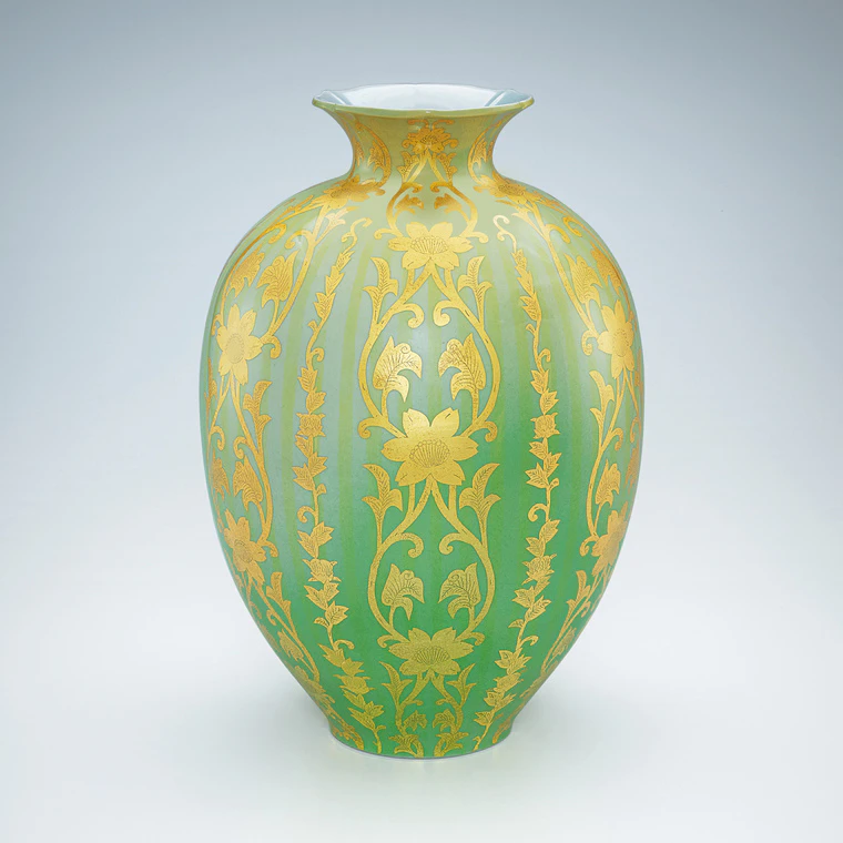 写真：釉裏金彩更紗文花瓶