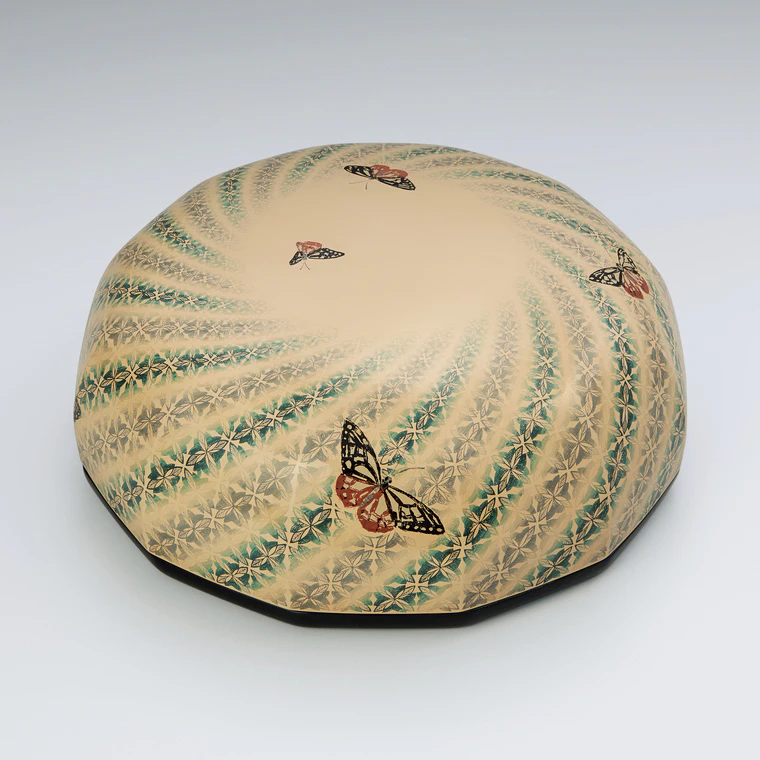photo Rantai twelve-sided box for sweets with design in kinma. “Flying”