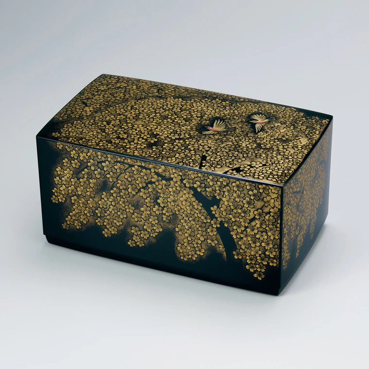photo Box with design in chinkin. “Spring wind”