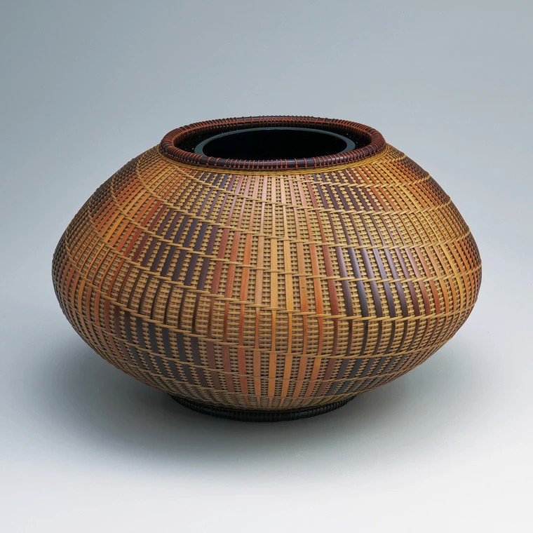 photo Flower basket of smoked bamboo. “Daybreak”